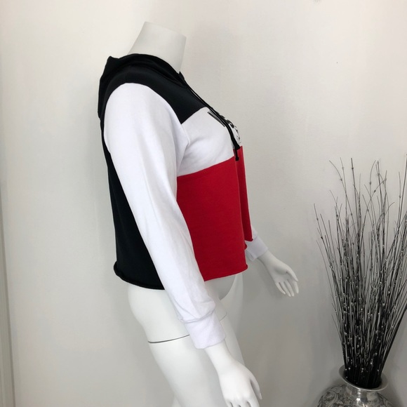 Disney Mickey Hooded Crop Sweatshirt 2X NWOT - Picture 5 of 8